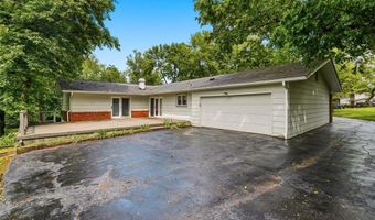 259 White Tree Ln, Ballwin, MO 63011