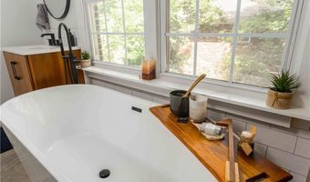 2364 Dawn Dr, Decatur, GA 30032