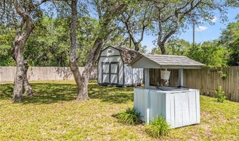 102 Mallard Dr, Aransas Pass, TX 78336