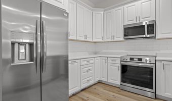 124 Court Unit # 302 St, Bay St. Louis, MS 39520