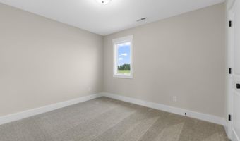 511 Caribou Xing, Auburn, IN 46706