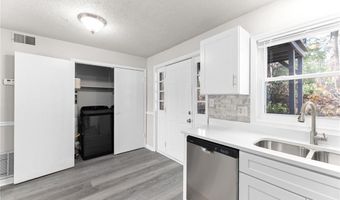 121 Mark Twain Cir, Athens, GA 30605