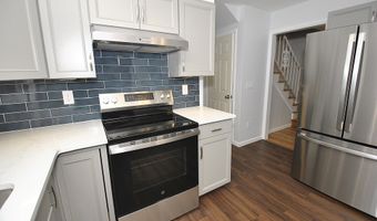 49 Delafield Dr, Albany, NY 12205