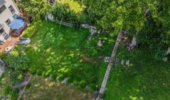 4 Park Heights Ave, Andover, NJ 07801
