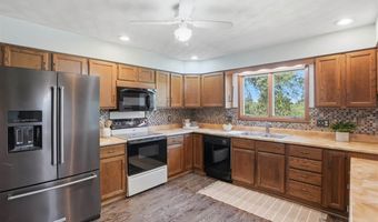 1895 Underwood Ave, Ainsworth, IA 52201