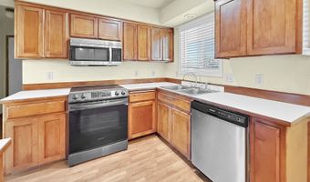 824 KEVIN Pl, Brookings, OR 97415