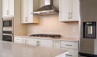 43011 Debonair Ter, Ashburn, VA 20148