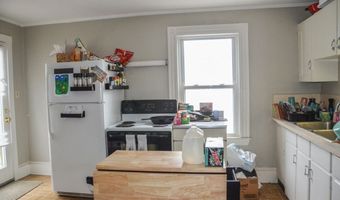 40 Chapel St, Augusta, ME 04330