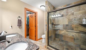 2273 Antler Rdg, Asbury, IA 52002