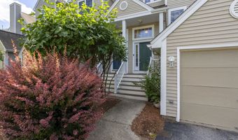 16 Edward Cir, Bedford, NH 03110