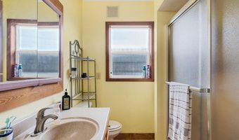 460 S HIGHWAY 101, Rockaway Beach, OR 97136