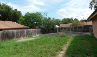 1408 Rose Dr, Alice, TX 78332