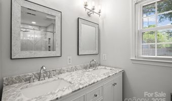 6119 Carmel Station Ave, Charlotte, NC 28226