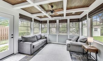 1608 N Douglas Ave, Arlington Heights, IL 60004