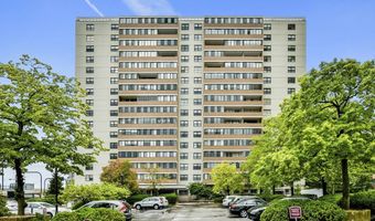 6 Whittier Pl 8P, Boston, MA 02114