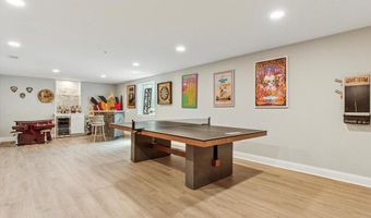 821 GREENWICH Dr, Ambler, PA 19002