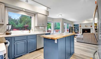 2432 Brook Hill Cir, Anchorage, AK 99516