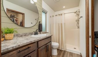 2726 E Sunburst Dr, Brandon, SD 57005