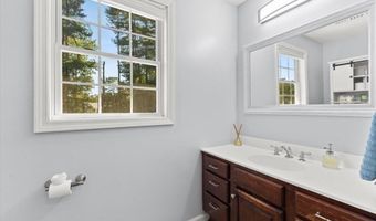 15- Rr Algerine St, Berkley, MA 02779