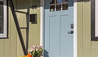 44 Sixth St, Auburn, ME 04210