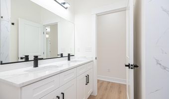 7 JOCKEY Ct, Berlin, MD 21811