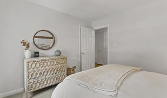 1013 New Chester Ct, Apex, NC 27502