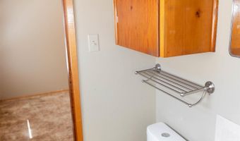 204 Acoma Dr, Clovis, NM 88101