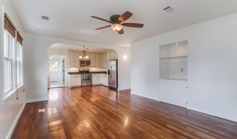 1467 Wilkes Ave, Biloxi, MS 39530
