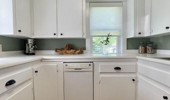 3 Andrews Rd, Bath, ME 04530