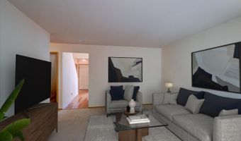 5158 Ridge Oak Dr, Madison, WI 53704
