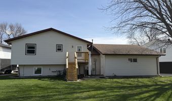 1009 Willow Dr, Aberdeen, SD 57401