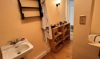 44 Watershed Rd, Bethel, VT 05032