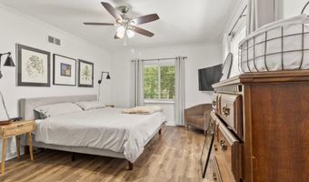 916 Midway Dr, Auburn, IN 46706