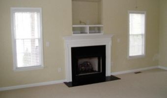 106 Old House Ct, Apex, NC 27502