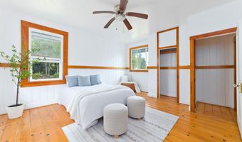 2048 KALANIANAOLE St, Hilo, HI 96720