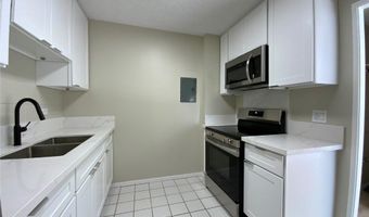 98-1032 Moanalua Rd 3-204, Aiea, HI 96701