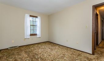 928 Northdale Dr, Alton, IL 62002