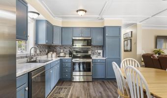 8018 Lake St, Alanson, MI 49706