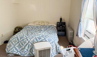 64 Division St, Bangor, ME 04401