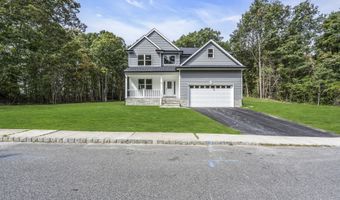 70 Seurat St, Barnegat, NJ 08005