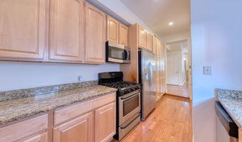 1818 BANK St, Baltimore, MD 21231