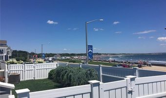 19 Beach St 13, Narragansett, RI 02882