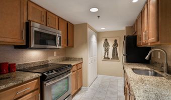900 N TAYLOR St 1416, Arlington, VA 22203