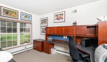 20 Yeger Dr, Allentown, NJ 08501