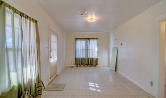 1723 VALLEY Rd SW, Albuquerque, NM 87105