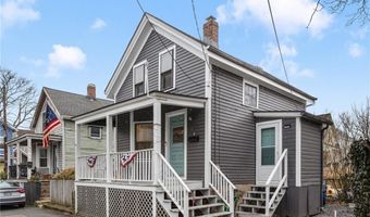 3 Prescott Pl, Newport, RI 02840