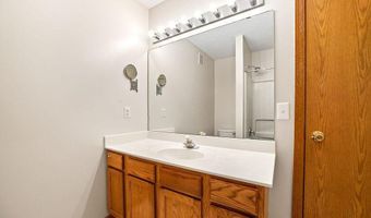 15671 Finch Ave, Apple Valley, MN 55124