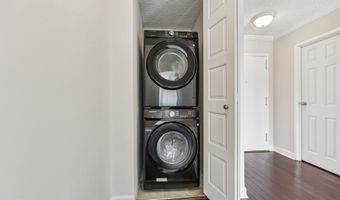 4500 S FOUR MILE RUN Dr 220, Arlington, VA 22204