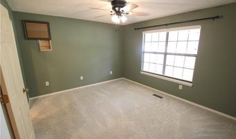 10 Tennyson Ln, Bella Vista, AR 72714