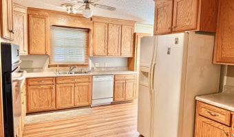 66 Meadow Ln, Barnwell, SC 29812